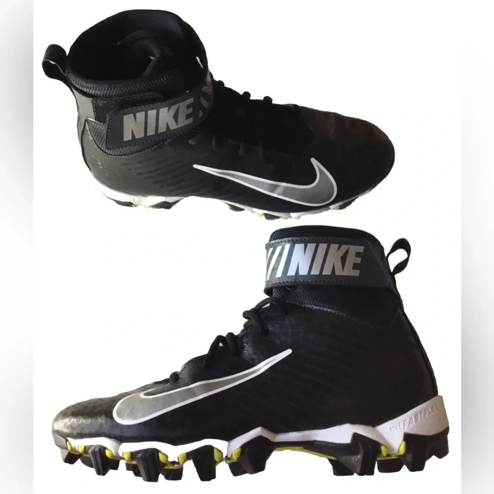 NIKE Boys size 6 Y STRIKE HIGH TOP FOOTBALL CLEATS
